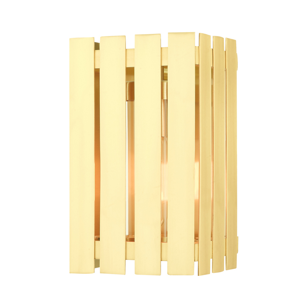 1 Lt Satin Brass Outdoor Wall Lantern